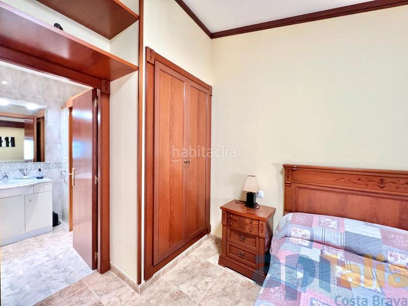 Foto df9db2a6-fc35-4313-8b6e-90c15a114486. Casa adossada a carrer d'adrià álvarez 7 a El Pedró Palamós