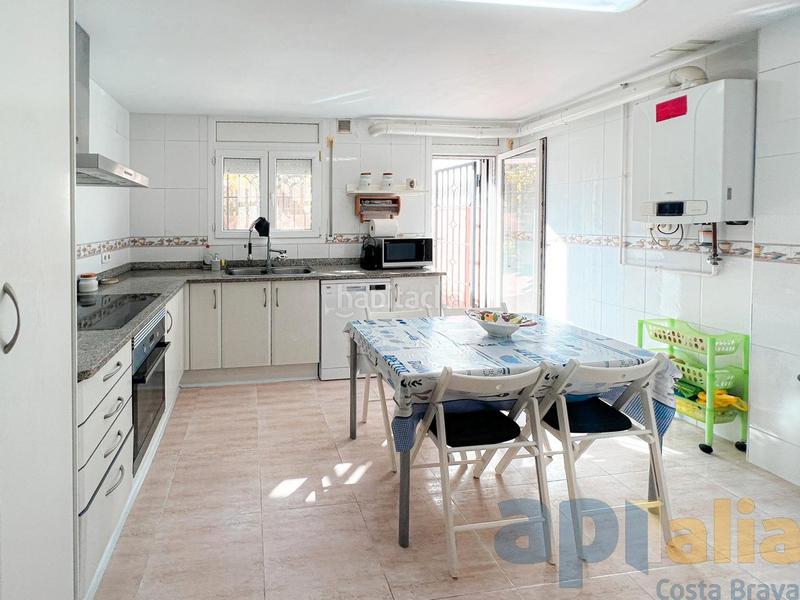 Foto 14a40e0c-a2cb-460e-a130-41df38c8a9be. Appartamento con riscaldamento parcheggio in Eixample Sant Feliu de Guíxols