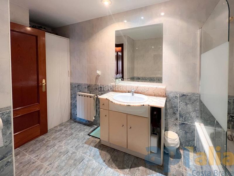 Foto 90571e7f-b26d-44a5-9c0c-36727640edbe. Appartamento con riscaldamento parcheggio in Eixample Sant Feliu de Guíxols