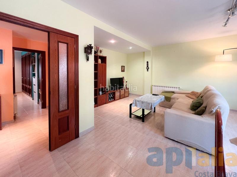 Foto a31923be-0b2b-401f-8e23-e6d63ac1769b. Appartamento con riscaldamento parcheggio in Eixample Sant Feliu de Guíxols