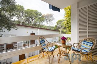 Appartement  Carrer de la riera. Apartamento con terraza en tamariu
