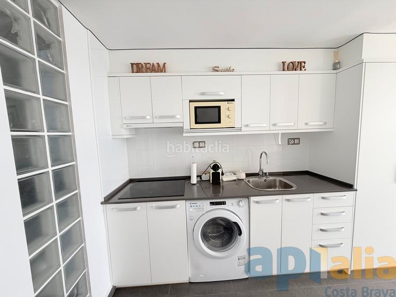 Foto bf13d4a8-598e-4ae7-a9b4-597ca6bc5dc4. Estudio  en 1º linea de mar en platja d'aro en Platja d´Aro