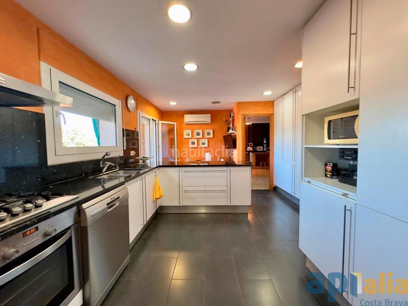 Foto 5f838c85-8feb-4efd-abcd-8507d60202f0. Appartamento con riscaldamento in Bisbal d´Empordà (La)