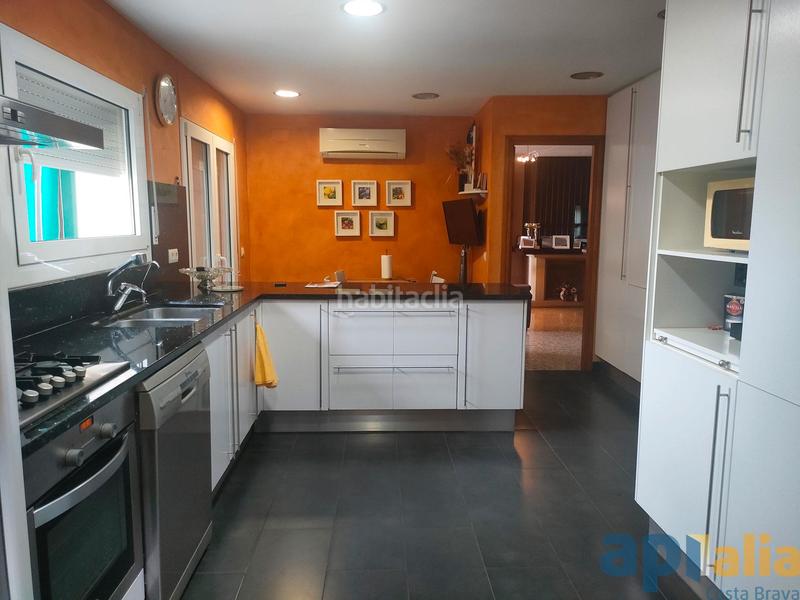 Foto 8f84b49d-497b-41aa-a419-0ec7b5dd1053. Appartamento con riscaldamento in Bisbal d´Empordà (La)