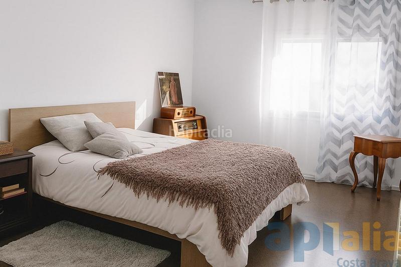 Foto fbb9f5e1-eb8e-4875-9938-b148c3ecac49. Flat with heating in Poble Calonge