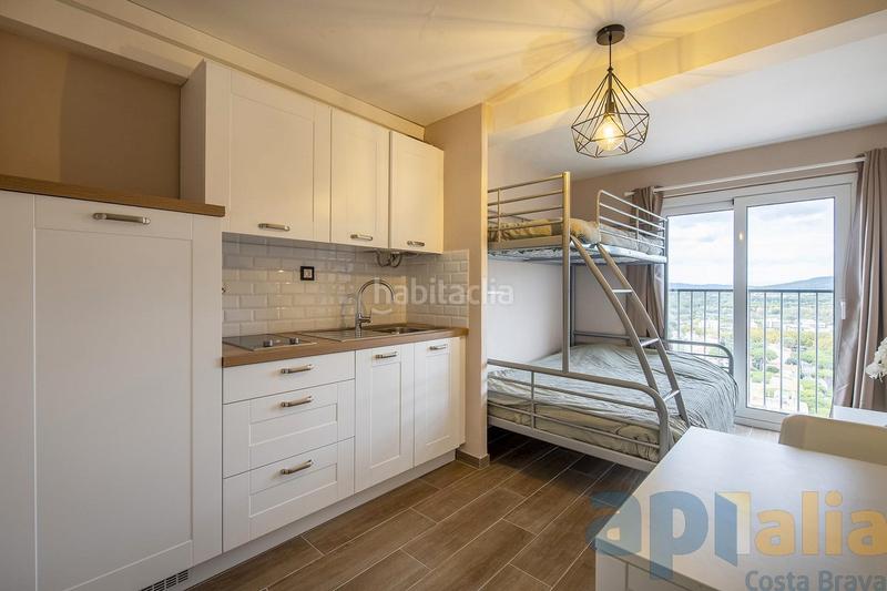 Foto 59ec791e-f534-436b-91bc-075b1f76df14. Studio dans carrer ciutat de girona 30 dans Centre-Platja Platja d´Aro