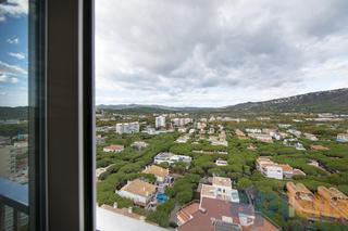 Estudi a Carrer ciutat de girona 30. Estudio reformado con vistas