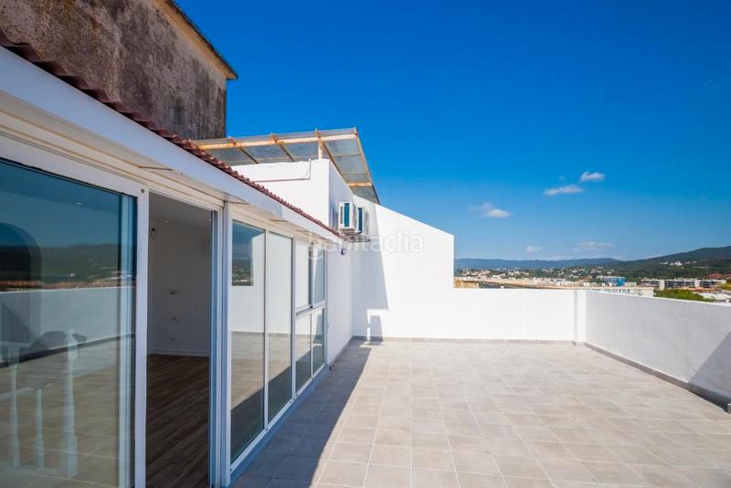 Foto 50db20ad-6bcc-41fb-92e2-ddb018693eef. Àtic a carrer lópez i puigcerver 35 a Platja Gran Palamós