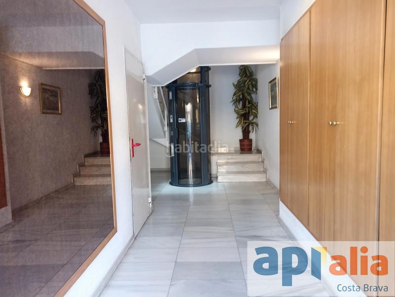 Foto 41e4e0bf-a481-45da-9792-cb113fc2f8f5. Àtic amb calefacció aparcament a Avinguda Catalunya Palamós