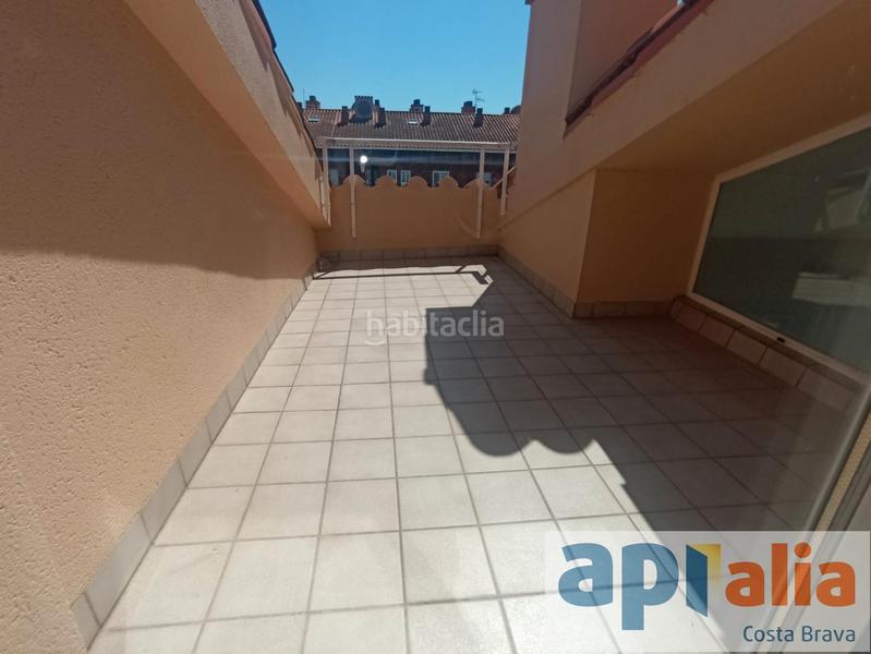 Foto c0b9634b-090b-4544-968a-00d1c32fc3c8. Àtic amb calefacció aparcament a Avinguda Catalunya Palamós