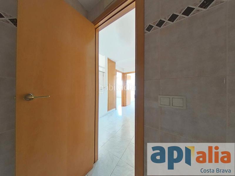 Foto dff9fe70-3c70-43cf-9c34-1fb4a5b84a1a. Àtic amb calefacció aparcament a Avinguda Catalunya Palamós