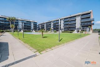 Pis  Plaça del martinet 4. Apartamento con piscina comunitaria y parking en st. antoni de c