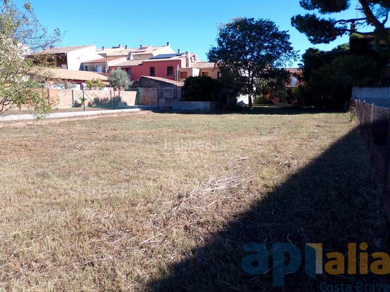 Foto cf1f9f5e-d738-46b4-86b0-6095efc3c37e. Residential plot in carrer d'enric lluís roura 7 in Calonge