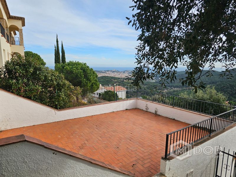 Foto 26b077b5-e9ce-4a44-ab9b-a9711dabfbae. Alquiler chalet casa con piscina y vistas a mar en Sant Feliu de Guíxols