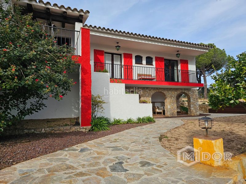 Foto d950f0e9-6b87-43a6-a7e7-e2541f322dd9. Alquiler chalet casa con piscina y vistas a mar en Sant Feliu de Guíxols