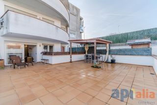 Pis  Plaça de l'avenir 16. Piso con terraza en cassa de la selva