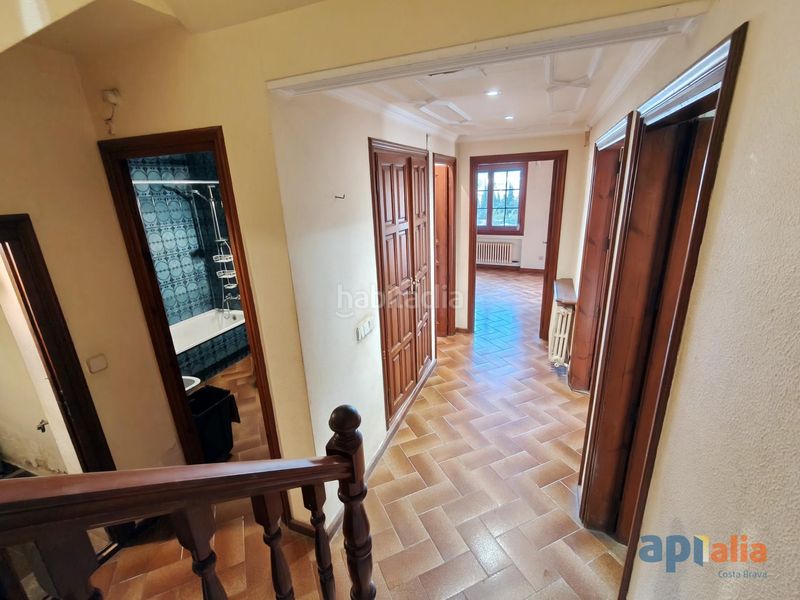 Foto 831da7ab-f1ff-4de8-b9c4-ba13926ad00e. Casa adossada a carrer galceran de requesens 24 a Calonge