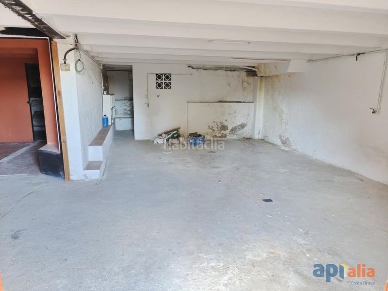 Foto 9667e57e-d29b-4995-9abf-2b0e1c72d900. Casa adossada a carrer galceran de requesens 24 a Calonge