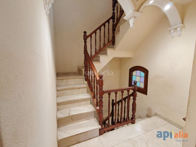 Foto 9db80f57-de0d-4922-8eb4-a2a5438c032c. Casa adossada a carrer galceran de requesens 24 a Calonge