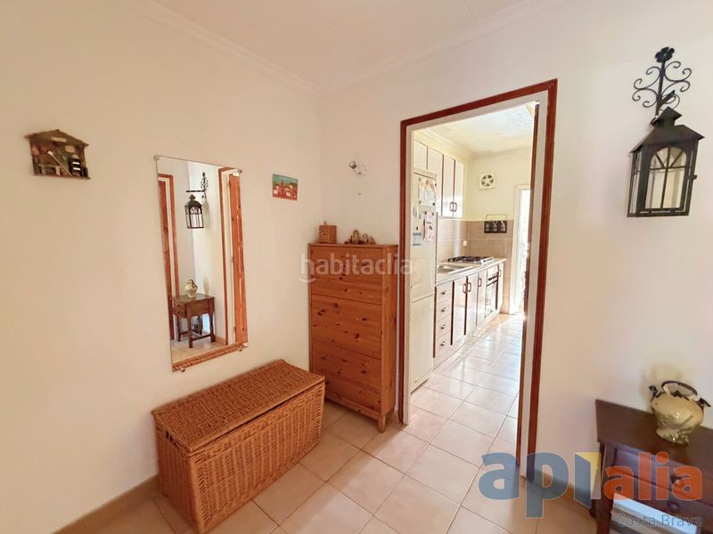 Foto af5ad3eb-dc21-4d11-82fd-a2426c8735bb. Pis a carrer de la sala 28 a Poble Calonge