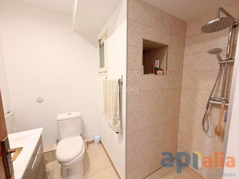 Foto b9b5cf5f-ec64-4178-a5fb-a2b1bbcb9c6f. Pis a carrer de la sala 28 a Poble Calonge