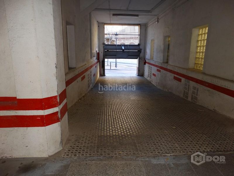 Foto a25381b0-2474-4582-bce1-67c15d94487f. Aparcament cotxe a carrer de pecher 2 a Eixample Sant Feliu de Guíxols