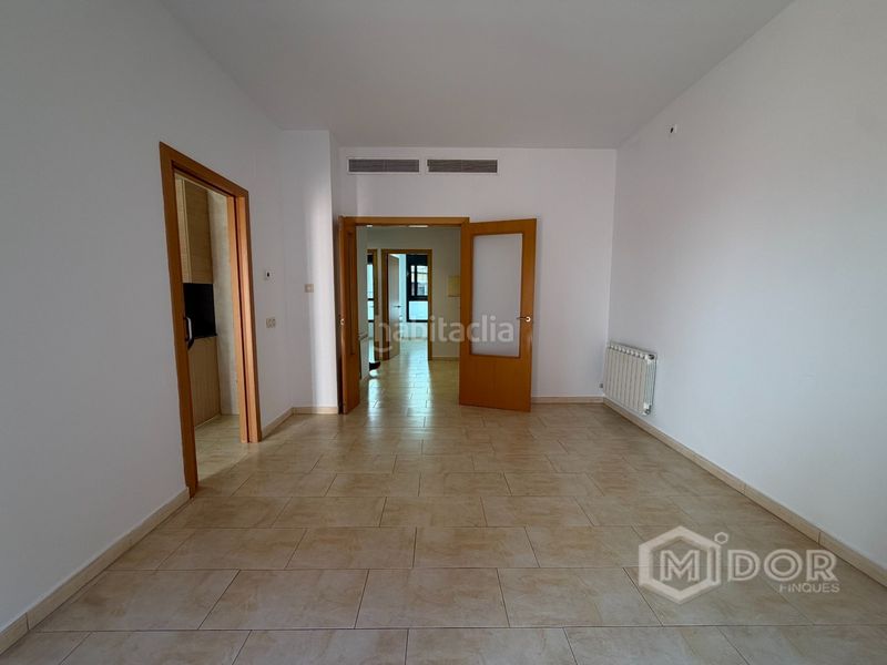 Foto 4e7d37d7-cbb9-44d3-922c-40875e342201. Piso en carrer de santa magdalena 98 planta baja con terraza a tan solo 650m de la playa en Sant Feliu de Guíxols