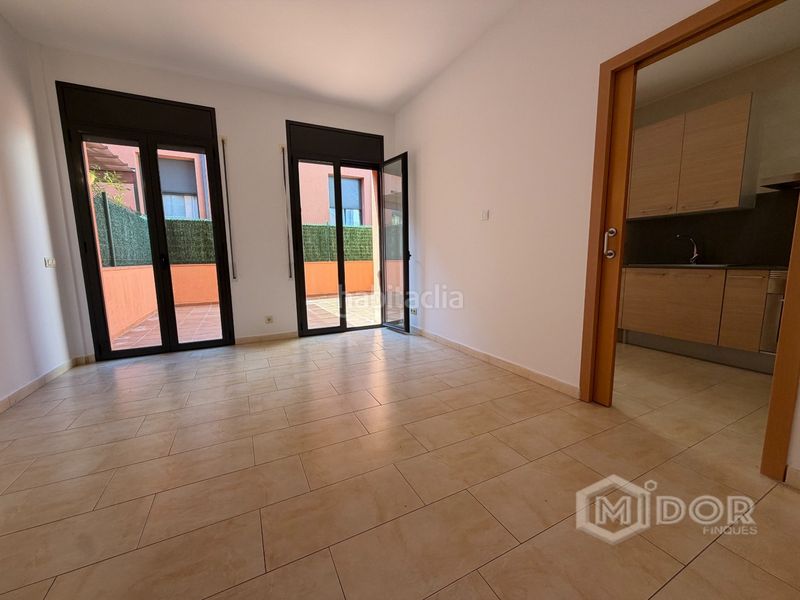 Foto bb4378c1-4b44-42a2-8706-eb76ec2e267f. Piso en carrer de santa magdalena 98 planta baja con terraza a tan solo 650m de la playa en Sant Feliu de Guíxols