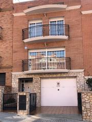 Haus  Carrer eduard alcoy. Casa adosada en vista alegre. oportunidad