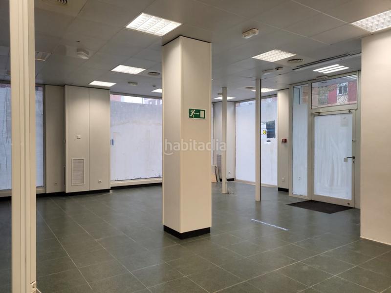 Foto 15ab7f00-f564-4f52-bd91-ab202690c257. Rent business premise in Meliana