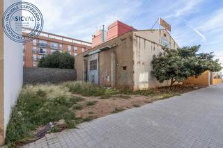 Terreny residencial  Meliana - avenida enric valor. Parcela para construir hasta 5 alturas