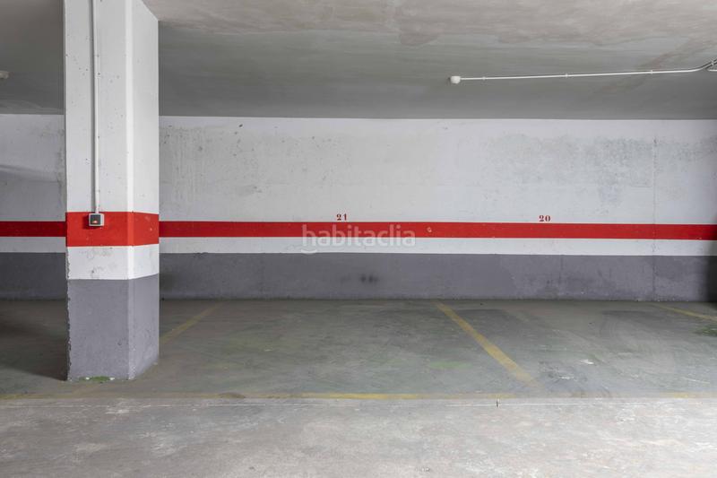 Foto f5b20147-08f2-4797-bb41-3246310a8905. Aparcament cotxe a Vinalesa
