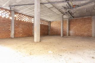 Geschäftsraum in Tavernes Blanques. Local comercial en tavernes blanques!!!!