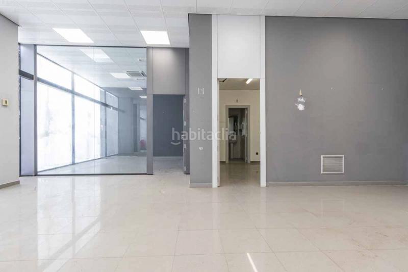 Foto d51d5338-670b-4ed6-b0c2-07957c16be64. Affitto locale commerciale in Albuixech