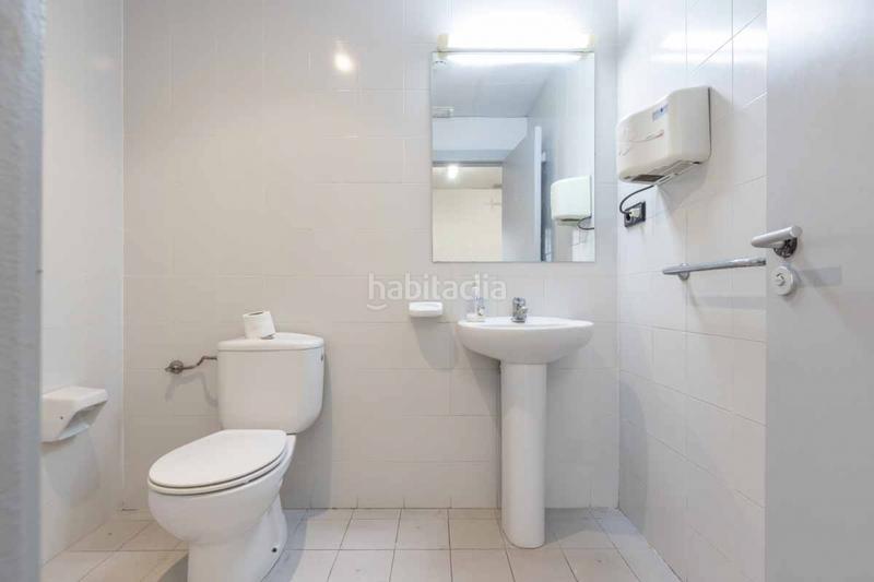 Foto 3d32e7cf-dc55-4ba5-a8cb-51e042b8d01e. Rent business premise in Albuixech