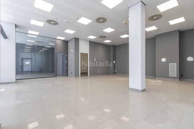 Foto 64d5082e-489b-4a0c-8581-6e5baceab7d2. Rent business premise in Albuixech