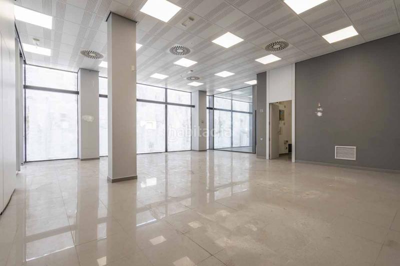 Foto b6834401-8e9d-4a92-920f-6e3c56882120. Rent business premise in Albuixech