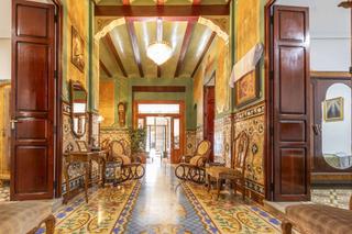 Casa a Carpesa. Casa de pueblo esquinera con gran patio y terraza en carpesa