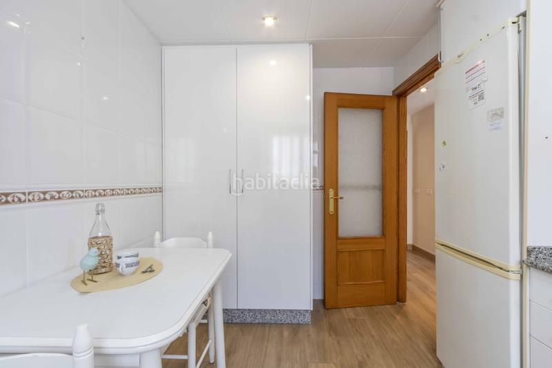 Foto 4e1f8c59-c49d-4135-9018-5913a13f65da. Casa a schiera con parcheggio in Alameda Park Manises