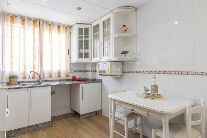 Foto b12cf14d-3a98-449b-b035-7719e3745ad8. Casa a schiera con parcheggio in Alameda Park Manises