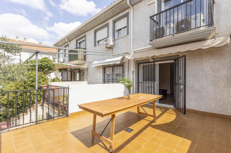 Foto cbcec050-12cb-4d3a-9bd0-dd88c69dea88. Casa a schiera con parcheggio in Alameda Park Manises