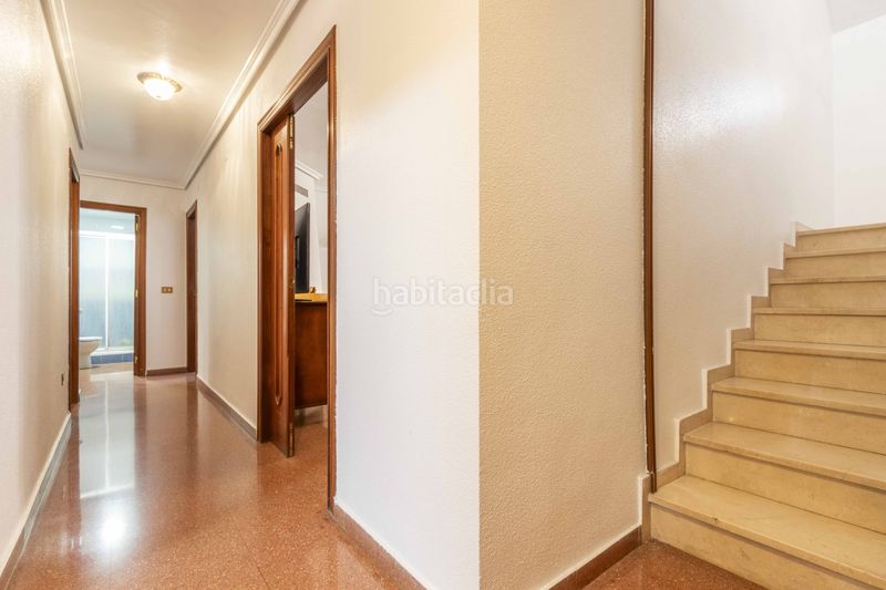Foto 39f6c493-53ee-45b3-8d39-363a32889a11. Casa adossada amb aparcament a Nuevo Centro Sagunt