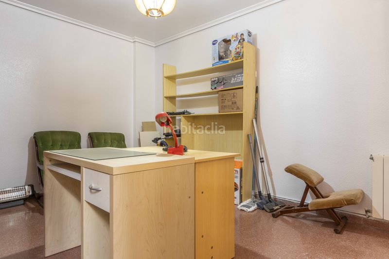 Foto 9f02b556-d44a-41d1-b980-c98d843a1932. Casa adossada amb aparcament a Nuevo Centro Sagunt