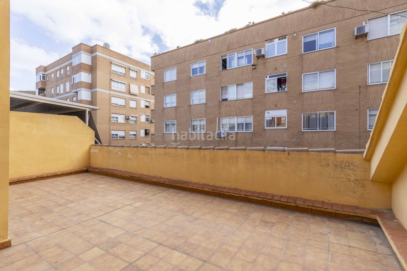 Foto f939f66d-dd4a-4e4f-8f03-fc9495504387. Casa adossada amb aparcament a Nuevo Centro Sagunt