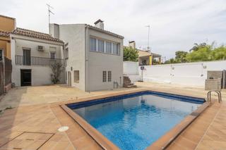 House en El Vedat - Santa Apolonia. Espectacular chalet independiente en el vedat de torrent con pis