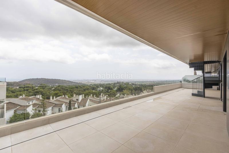 Foto 7f8c3b02-0e5d-4ae9-a6b9-8444dac730ec. Alquiler ático  con terraza y vistas al mar urbanización monasterios en Sagunt