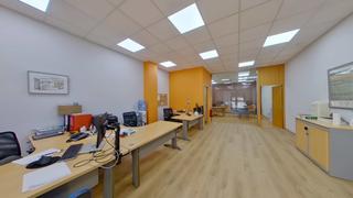 Lloguer Local Comercial a Meliana. Oficinas instaladas listas para entrar