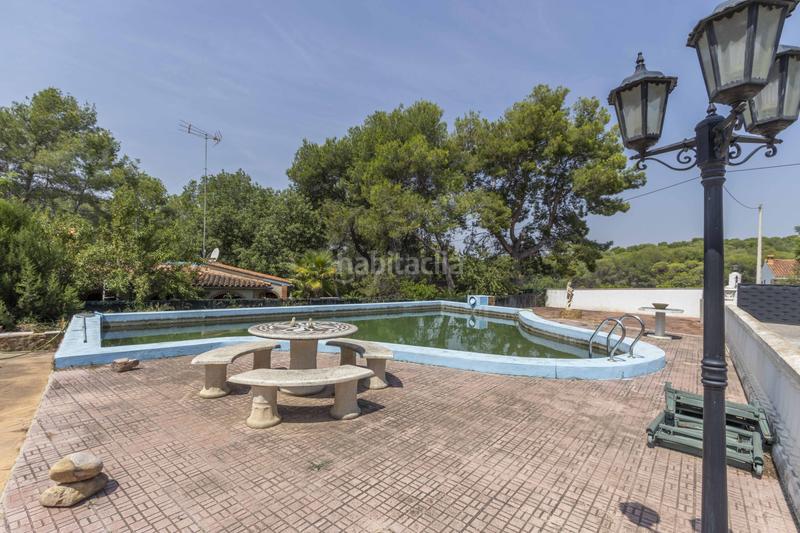 Foto 10ad6661-8eb2-4671-8cc9-2061349587bc. Casa chalet con piscina, pista de frontón y dos viviendas independientes o en Sagunt