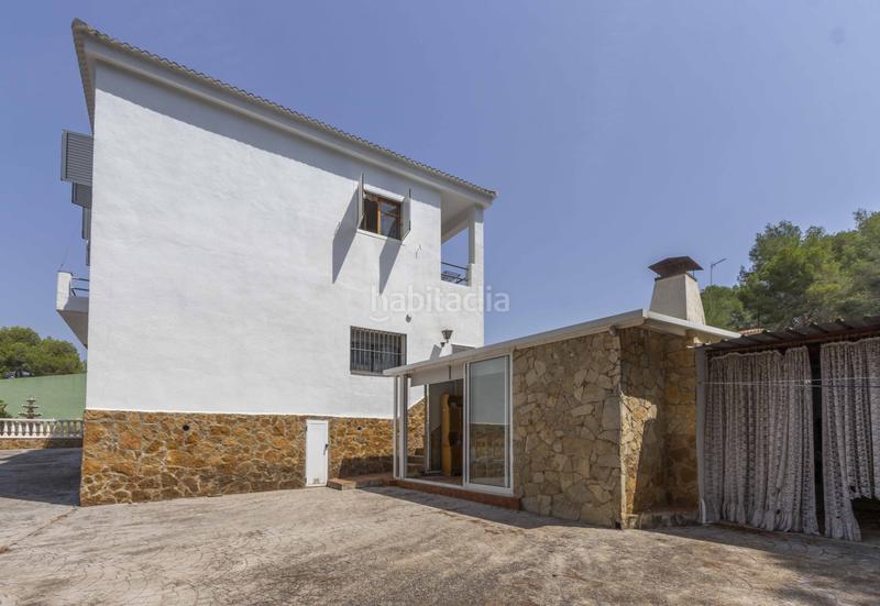 Foto 1e61777f-655d-4d49-b364-5d1a6fa1902f. Casa chalet con piscina, pista de frontón y dos viviendas independientes o en Sagunt