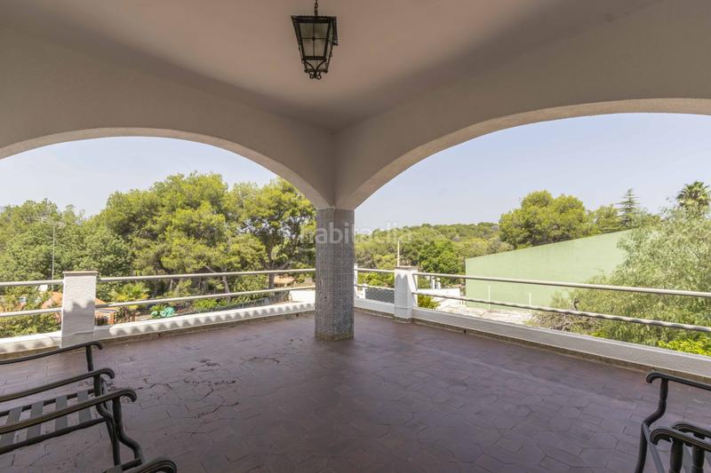 Foto 8d370677-663b-46ae-8a04-9023e570d5b8. Casa chalet con piscina, pista de frontón y dos viviendas independientes o en Sagunt